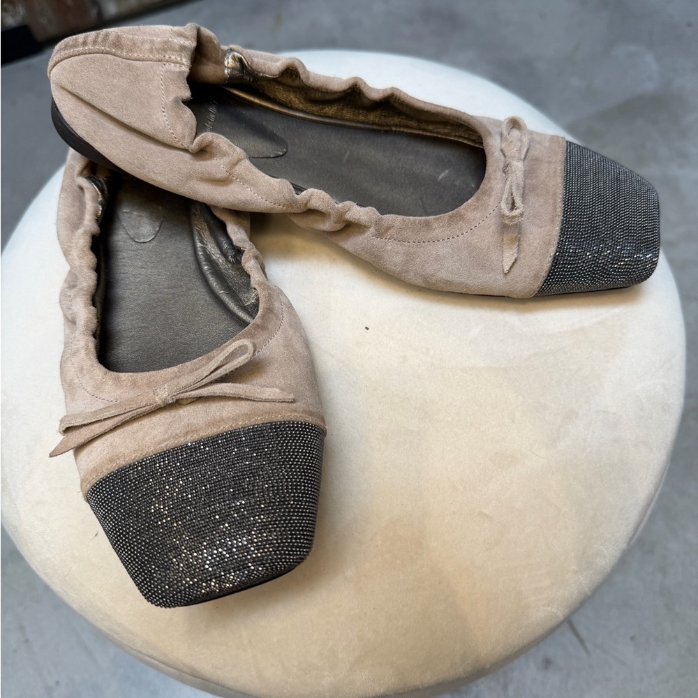 Brunello Cucinelli Suede Ballet Flats with Monili cap toe and bow Size 39.5 - Picture 3 of 12